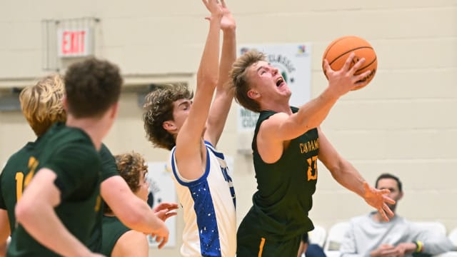 San Ramon Valley over Dixie (Utah) Gold Division title game at Damien by Heston Quan 12-30-2023123020233 (1)
